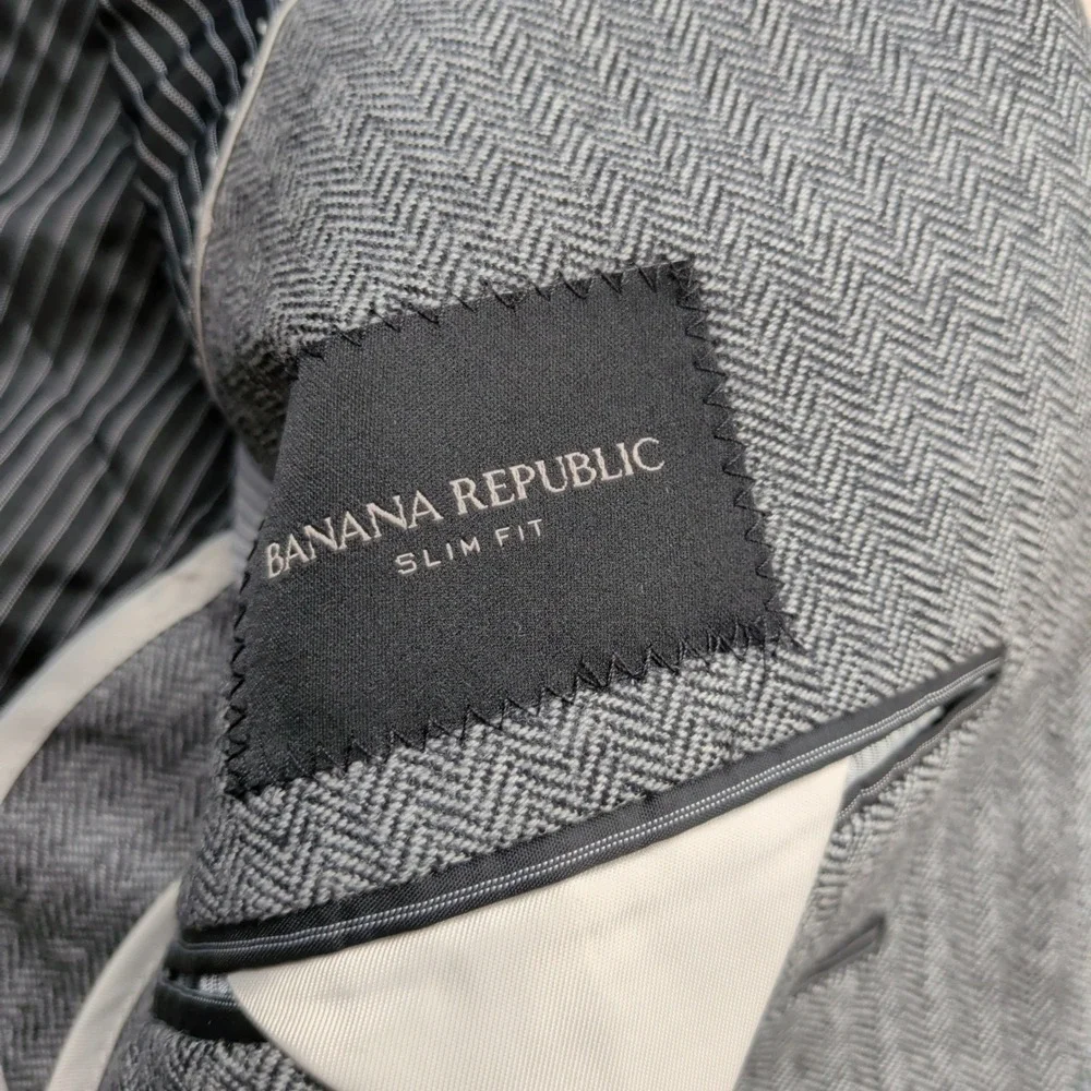 Banana Republic Wool Blazer Mens 40S Marzotto Grey Herringbone Slim Sport Coat